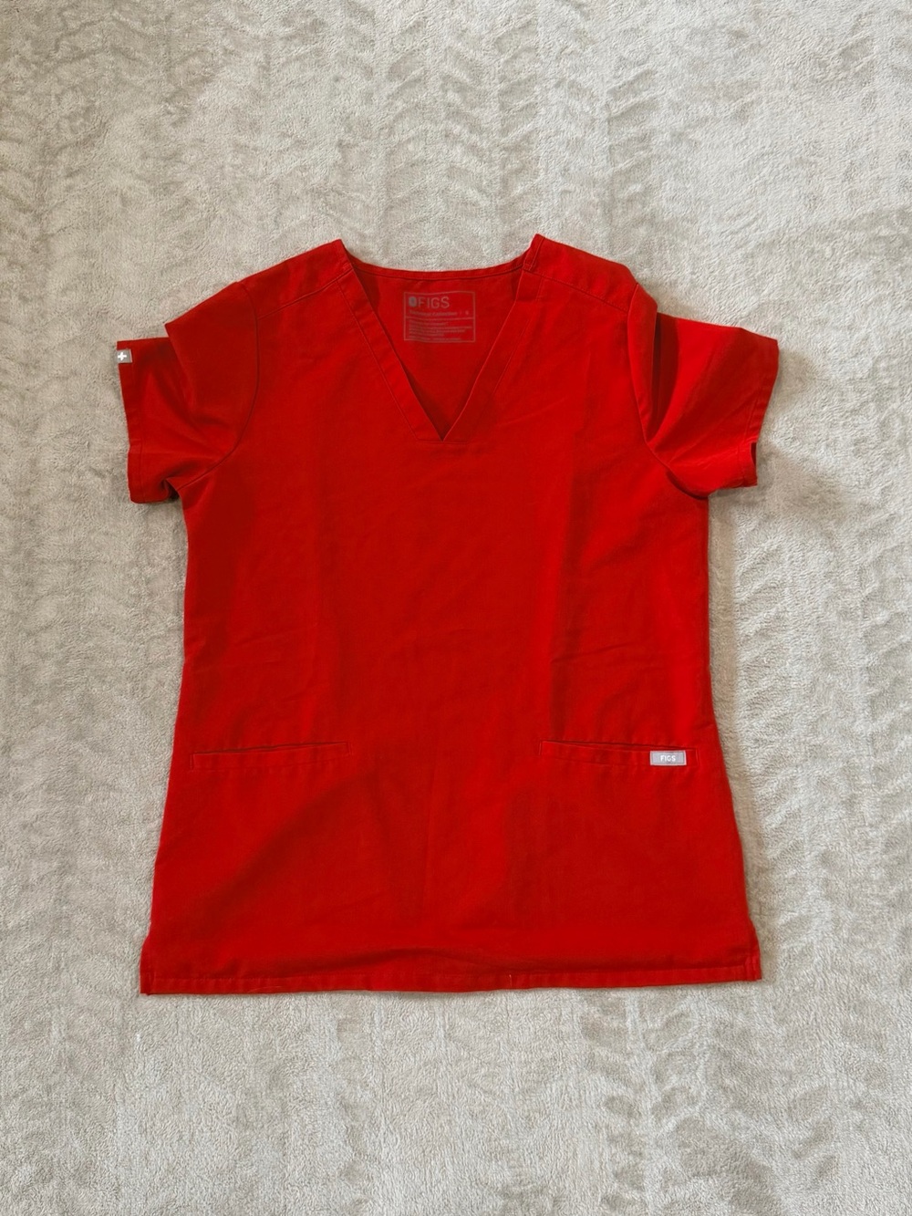 FIGS Technical Collection Red V-Neck Scrubs Top Size Small S Nursing Uniform